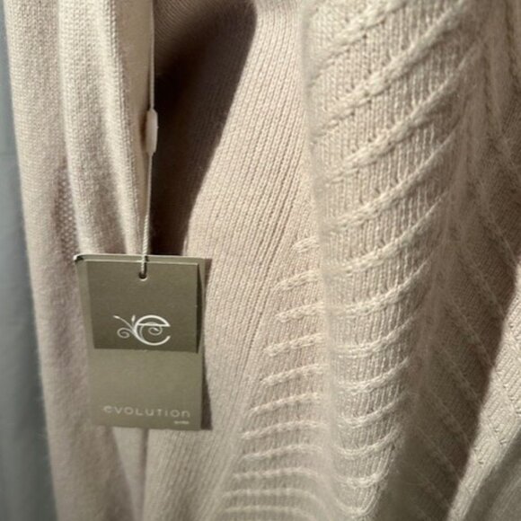 NWT Evolution Women's Lania Textured Cream Cardigan Some Angora SOFT - Picture 2 of 12